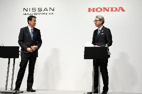 Nissan Motor Company Honda Joint Press Conference